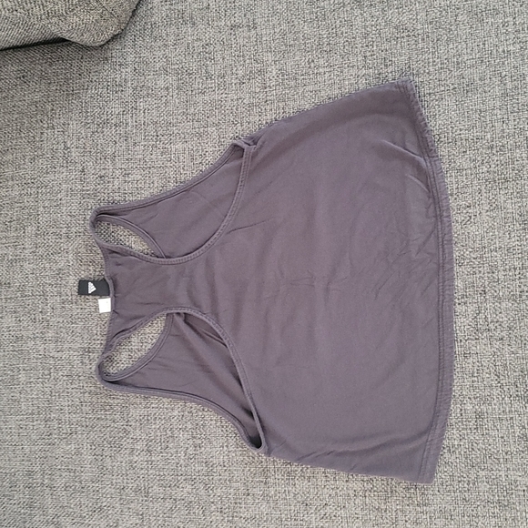 Adidas crop top - Picture 2 of 3